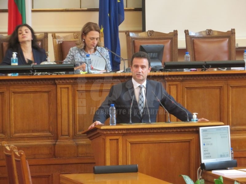 Жечо Станков: Служебният кабинет не се справя с мерките за туристическия бранш